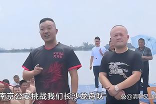 挥霍反击机会！武磊无人干扰下分边过大，刘彬彬没能追上球出界